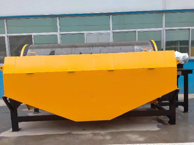 永磁筒式磁选机：矿业分选新利器，引领绿色高效新潮流